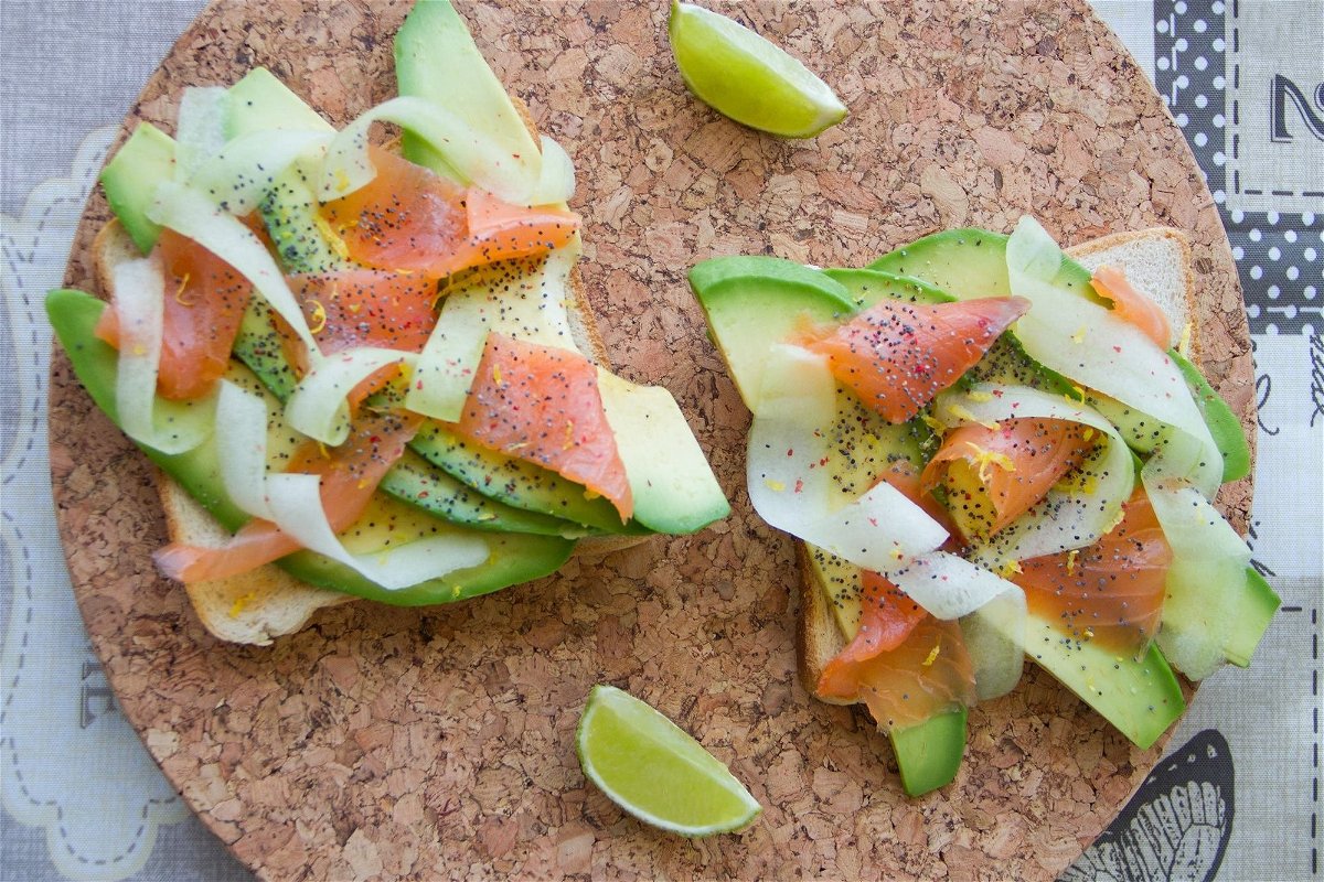 Bruschetta con avocado e salmone - Fidelity Cucina