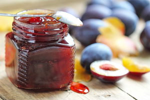 Marmellata-di-prugne-fatta-in-casa