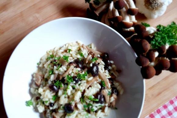 Risotto ai funghi pioppini prezzemolati - Fidelity Cucina