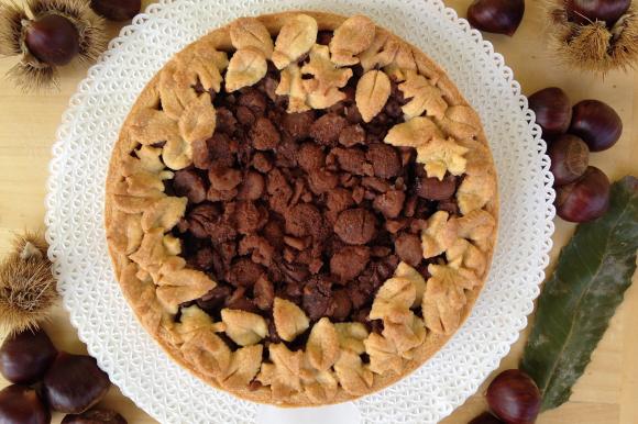 Crostata con crema gianduia e castagne al rum
