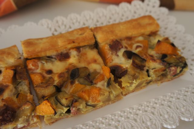 Torta salata con zucca, melanzane e salame