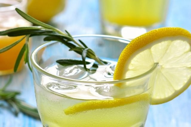 Vodka lemon cocktail