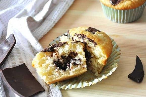 Muffin panna e cioccolato fondente