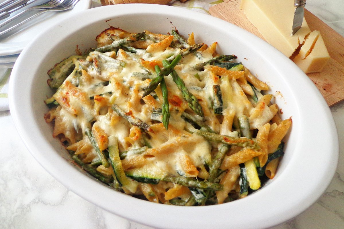 Sformato di penne con asparagi e zucchine al formaggio - Fidelity Cucina