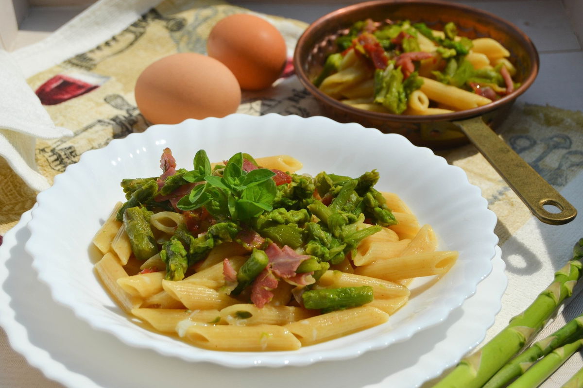 Penne con asparagi e speck - Ricetta di Fidelity Cucina