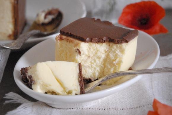 Cheesecake fredda alla vaniglia e cioccolato fondente