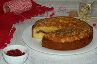 Torta versata alle mandorle con marmellata di fragole