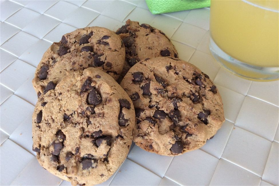 Cookies con farina di farro e cioccolato fondente