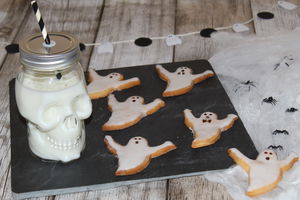 Biscotti fantasmi glassati