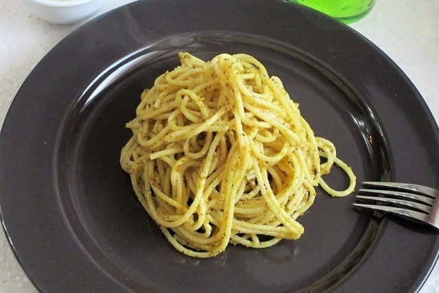 Spaghetti con pesto di pistacchi bimby