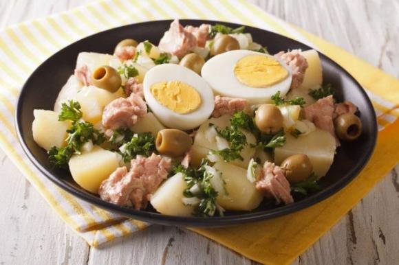 Insalata di patate con tonno e uova - Fidelity Cucina