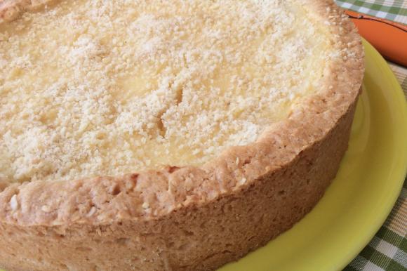 Crostata con frolla alle mandorle e crema al limone