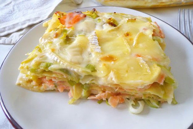 Lasagne con porri, salmone affumicato e brie