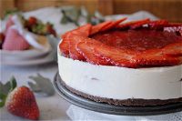 Cheesecake con ricotta e marmellata senza cottura