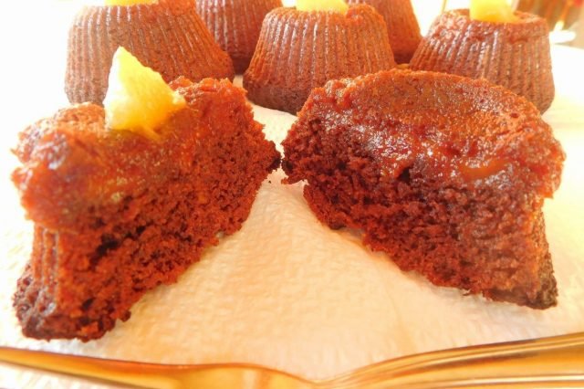 Muffin al cacao con ganache al mango