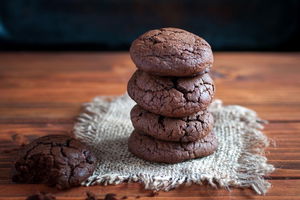Biscotti-al-cacao-senza-burro-1589189722