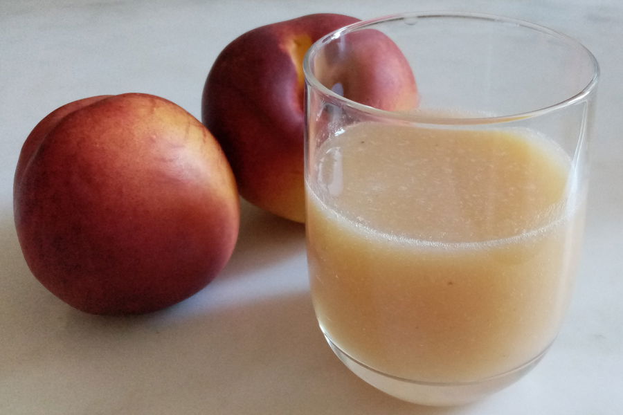 Succo di frutta banana e pesca