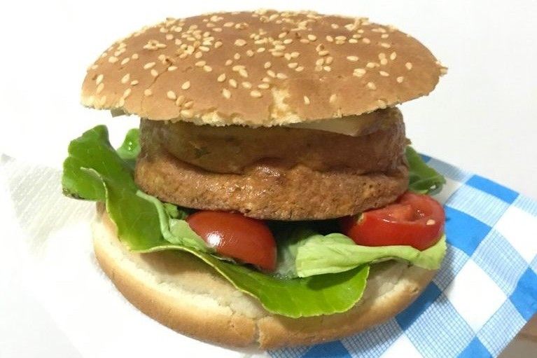 Hamburger di frittata vegetariana