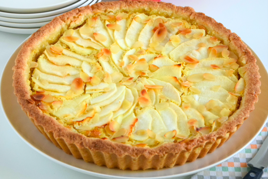 Crostata frangipane alle mele con confettura di fichi