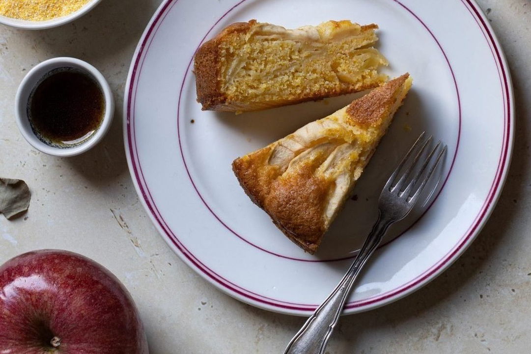 Torta di mele e mais senza glutine e lattosio