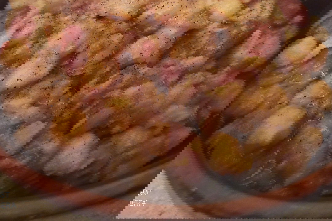 Zuppa ricca con fagioli, ceci e cotechino