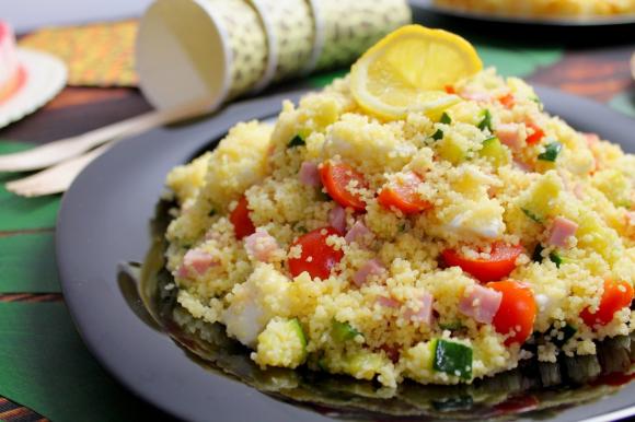 Cous cous freddo con verdure, prosciutto cotto e mozzarella - Fidelity ...
