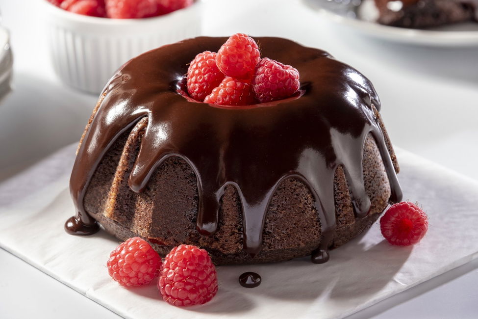 Bundt di colomba e uova di Pasqua