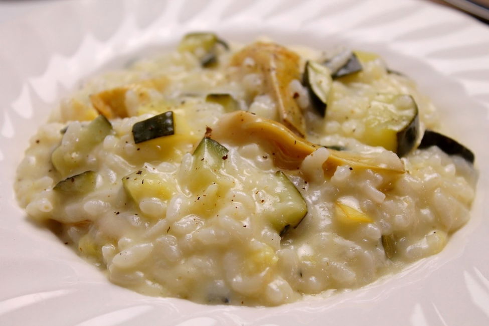 Risotto con zucchine, carciofini e gorgonzola dolce