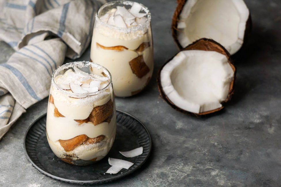 Tiramisù senza uova con crema al mascarpone e latte di cocco