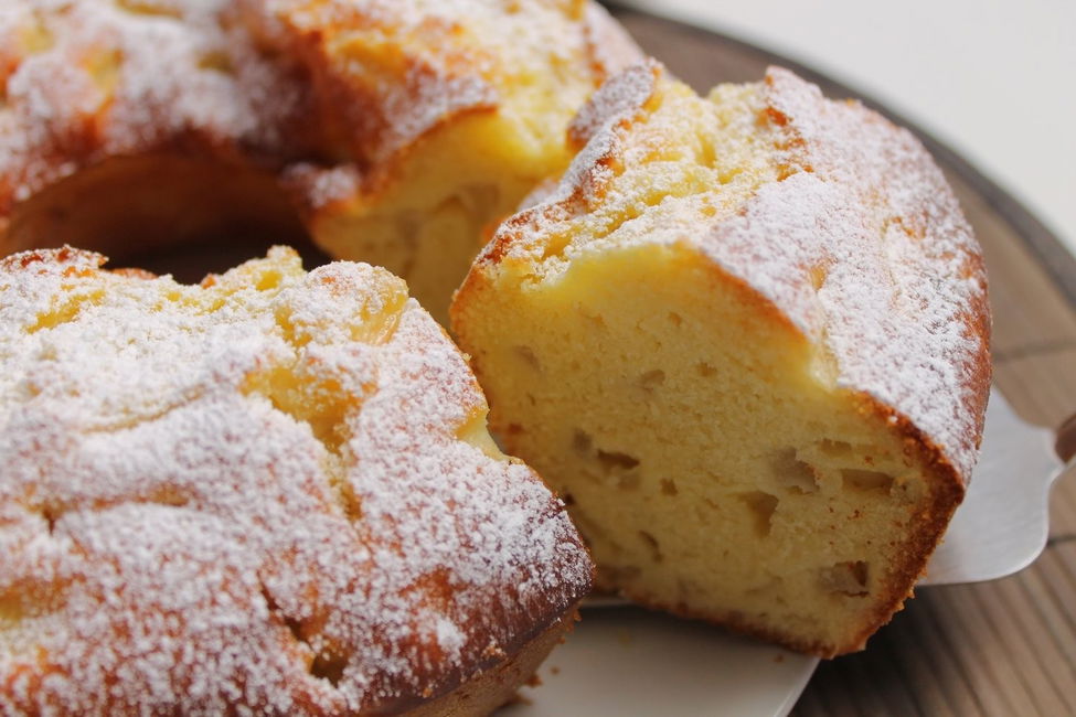 Ciambella alla ricotta e pere