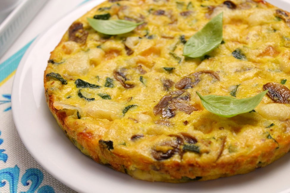 Frittata al forno con zucchine, funghi e scamorza affumicata
