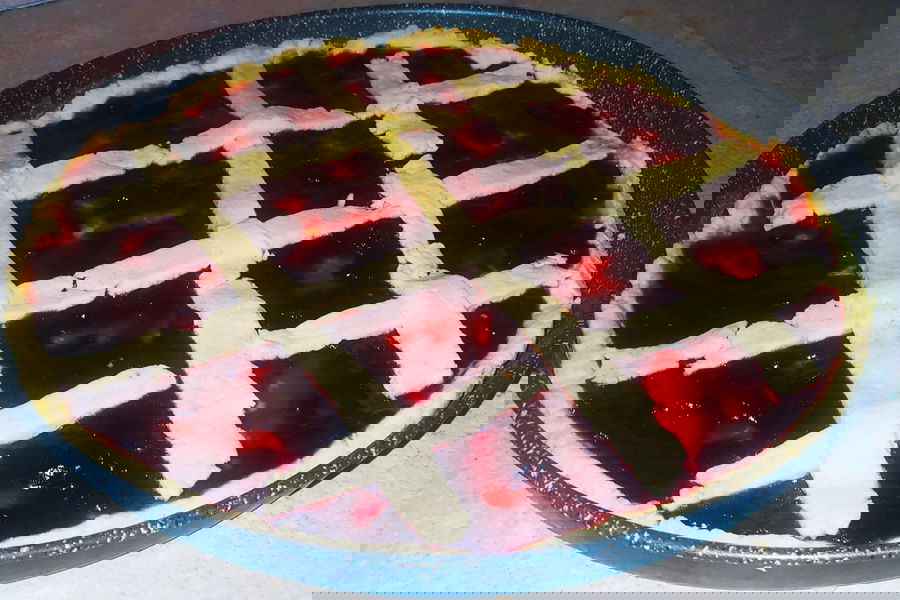 Crostata morbida con marmellata di amarene