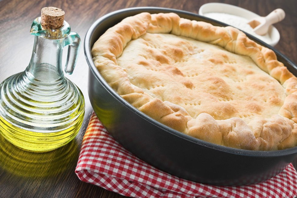 Torta rustica lievitata con cime di rapa saporite