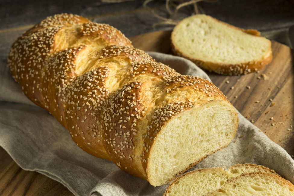 Pane “Challa” ai semi di sesamo