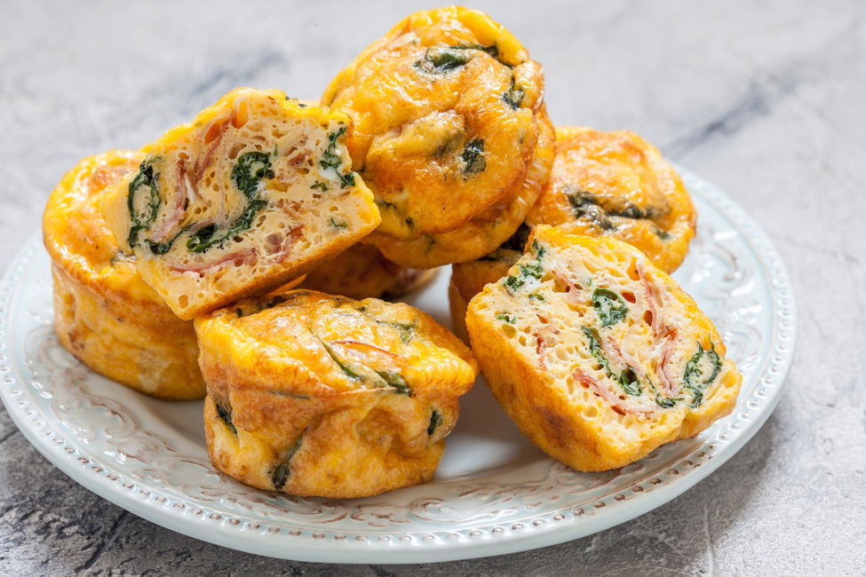 Tortini cheto con spinaci e pancetta