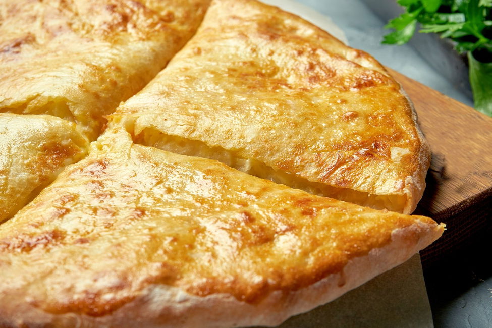 Khachapuri, la torta salata georgiana al formaggio