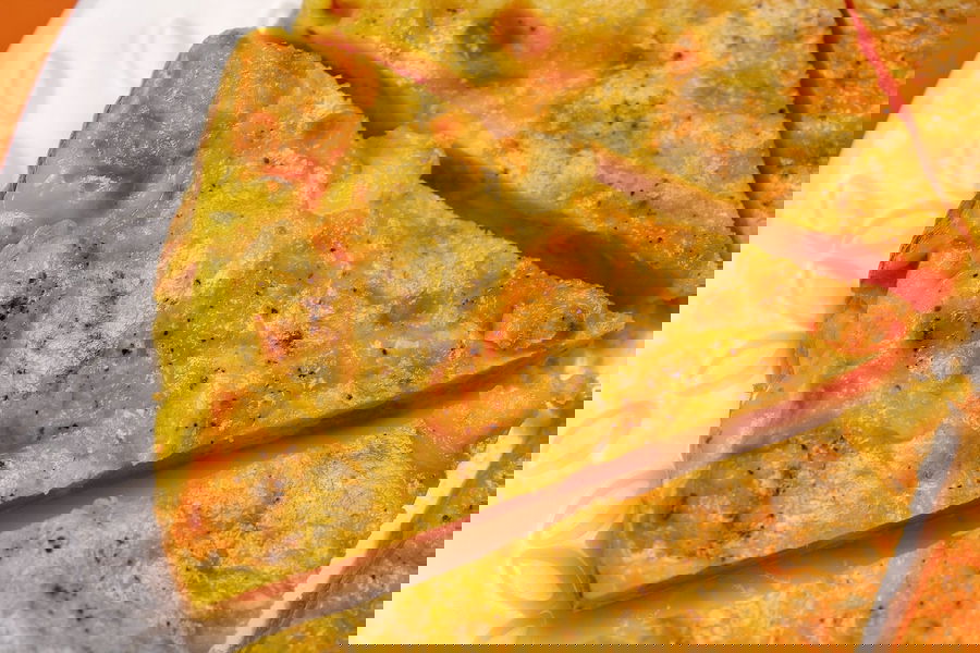 Frittata al forno con zucca, prosciutto cotto e scamorza affumicata
