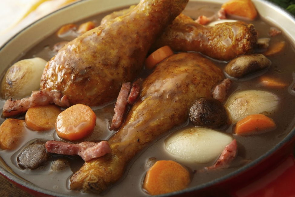 Coq au vin della tradizione francese