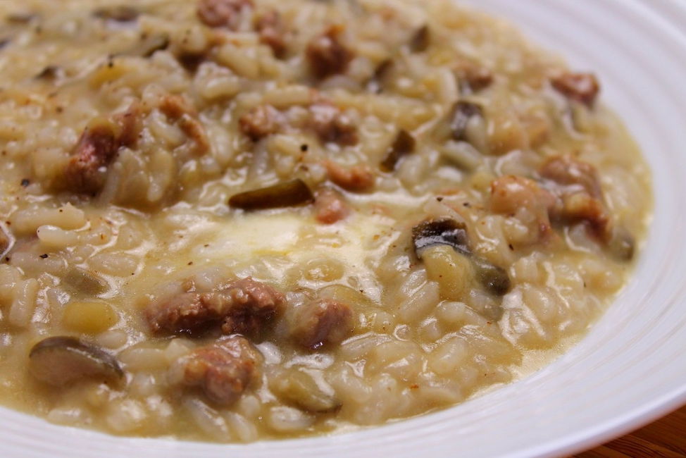 Risotto con melanzane, salsiccia e stracchino