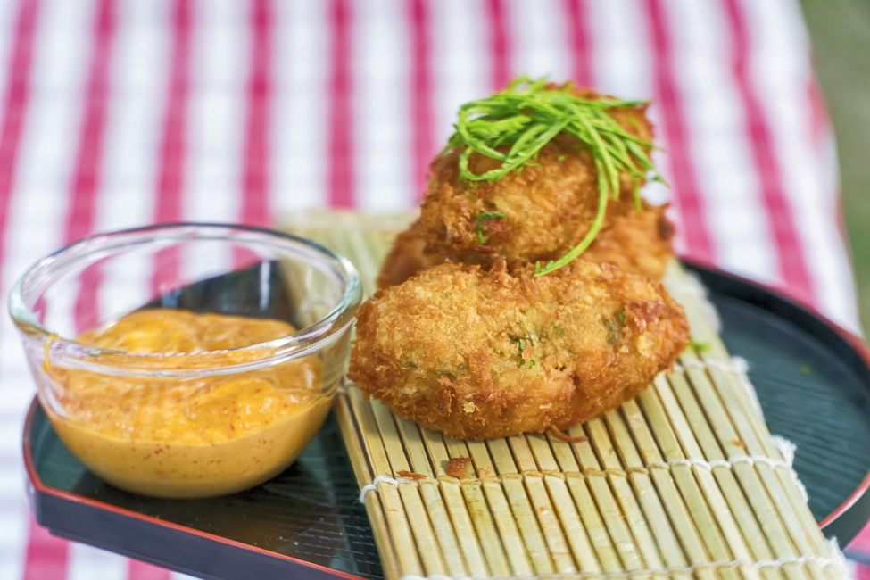 Supplì di riso con gamberi e salsa alla paprika