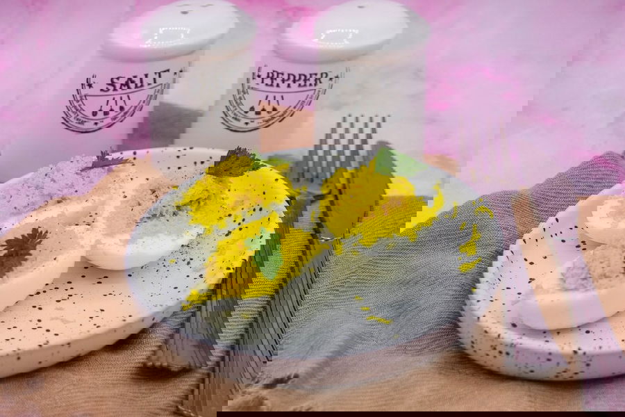 Uova sbriciolate semplici