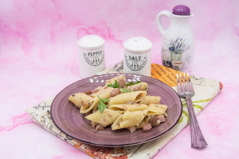 Pennoni con pancetta e fagioli