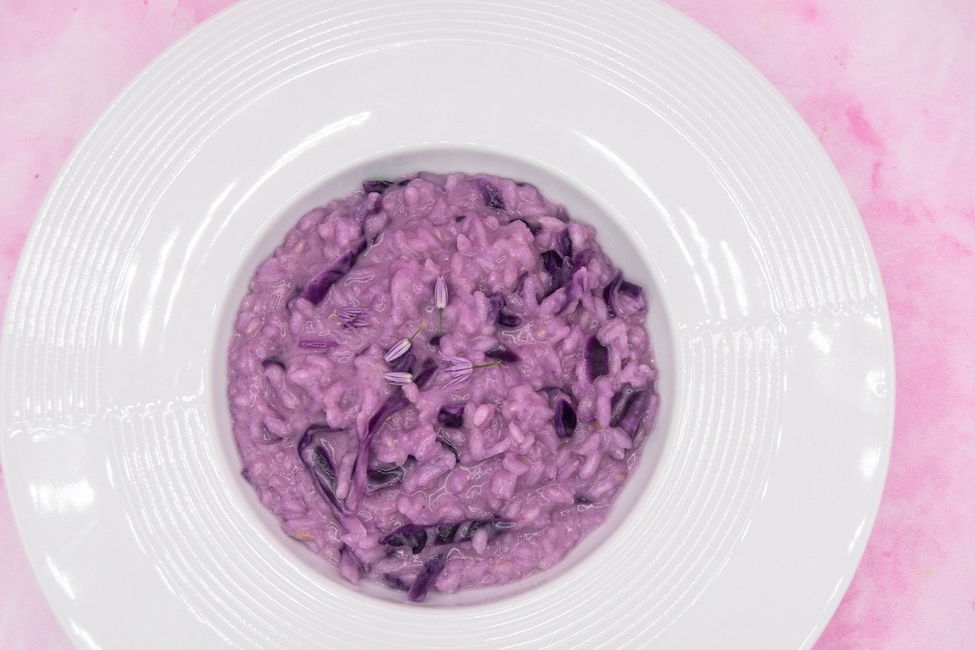 Risotto con cavolo cappuccio viola e taleggio