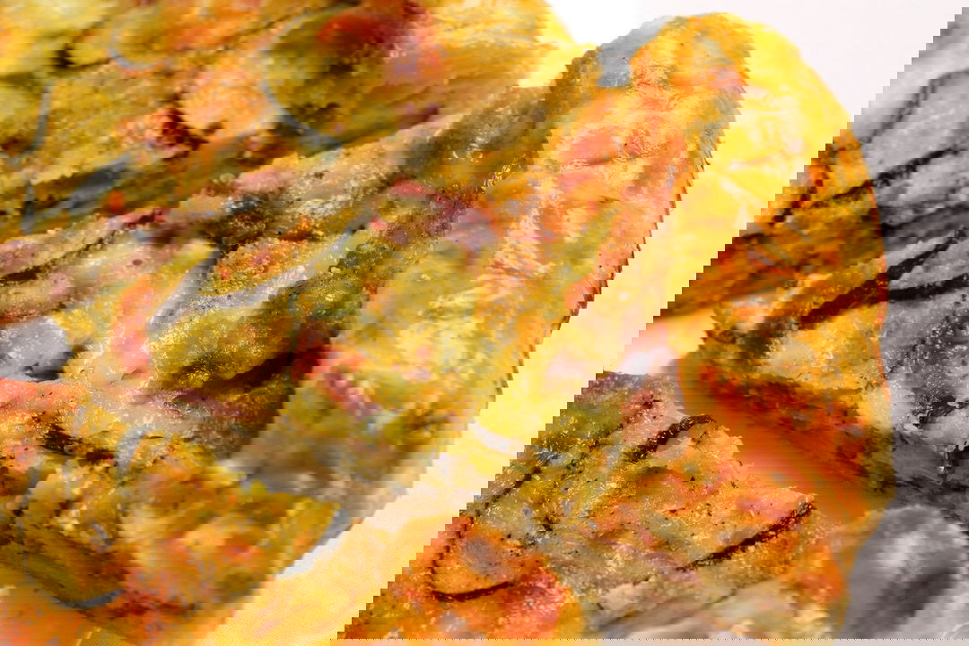 Torta rustica con zucchine, pomodori secchi, speck e Brie