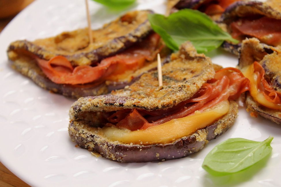 Melanzane farcite con mortadella e scamorza affumicata