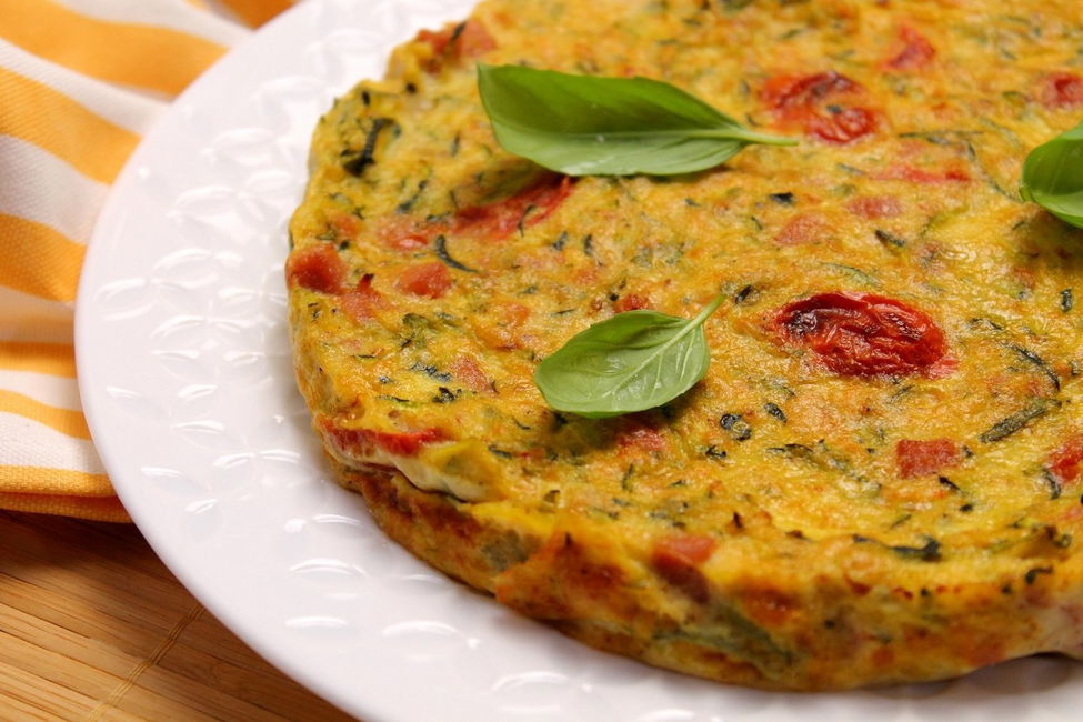 Frittata al forno con zucchine, pomodorini e mortadella
