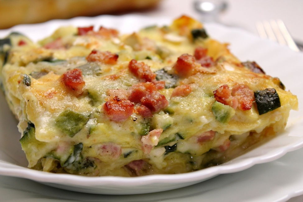 Lasagne bianche con zucchine, pancetta e Brie