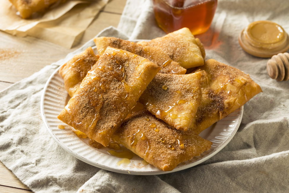 Sopapillas messicane con miele e cannella