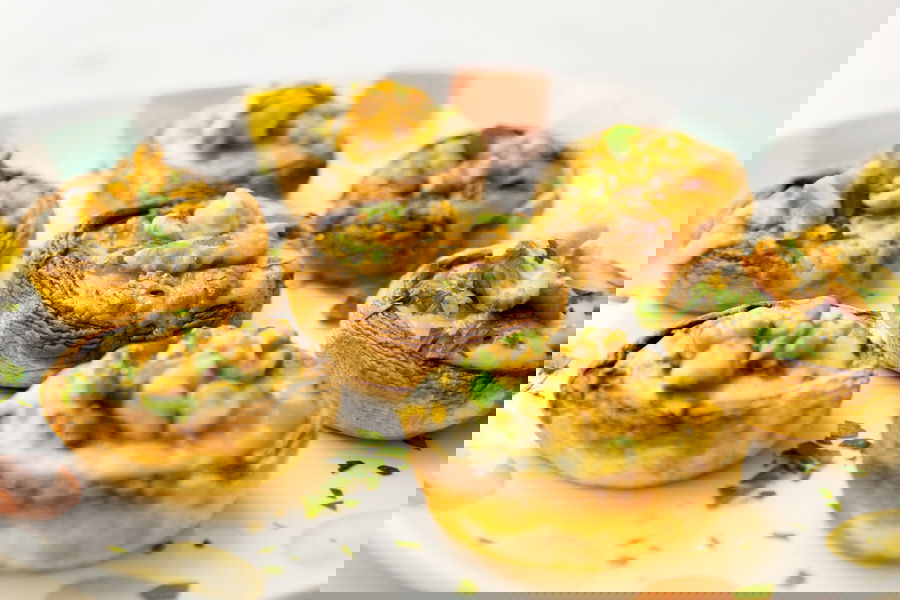 Funghi ripieni di gorgonzola e noci