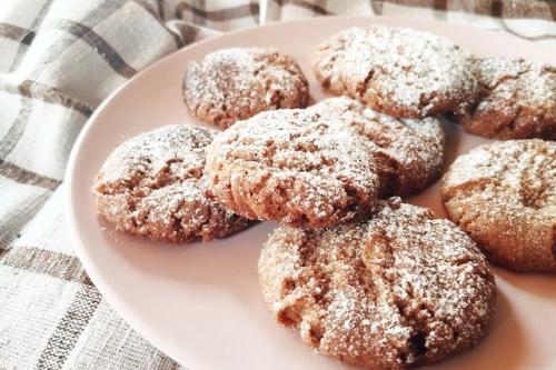 Biscotti crepati di avena e mandorle